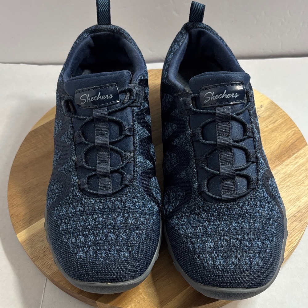Skechers Navy Knit Sneakers Sz 6.5 New Condition